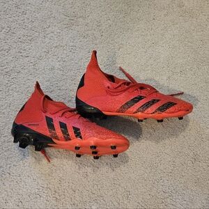 Adidas Predator Boys size 2 soccer cleats